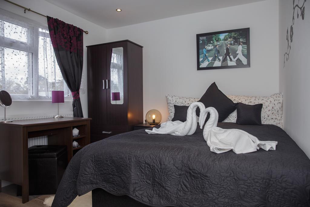 Gooseacre Rooms ฮาร์โรว์ ภายนอก รูปภาพ