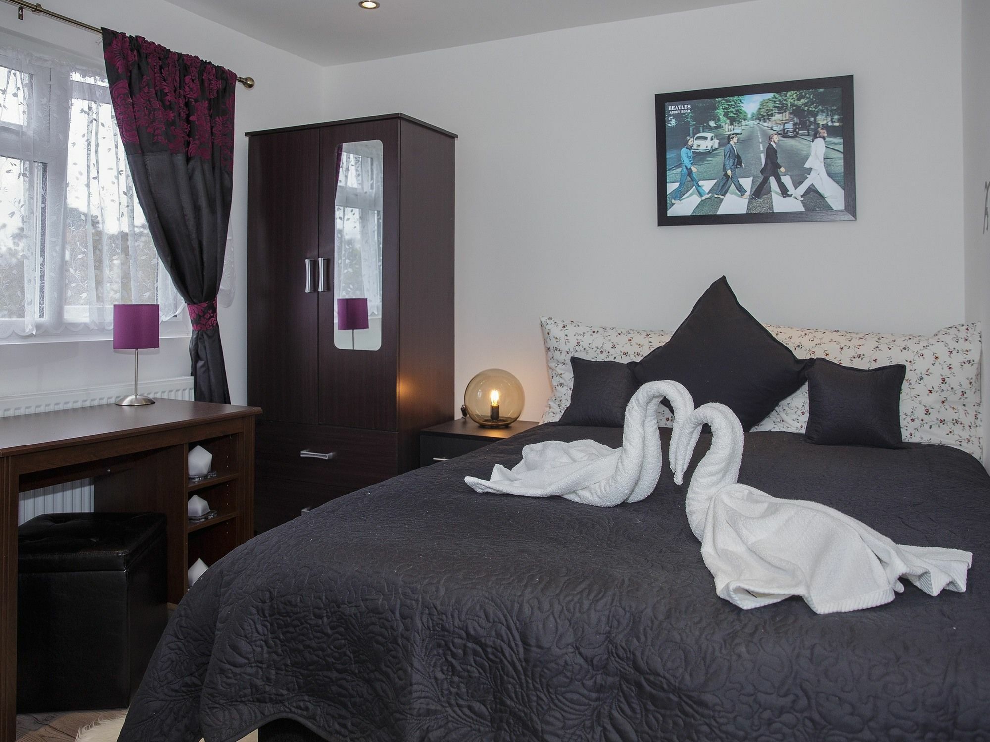 Gooseacre Rooms ฮาร์โรว์ ภายนอก รูปภาพ